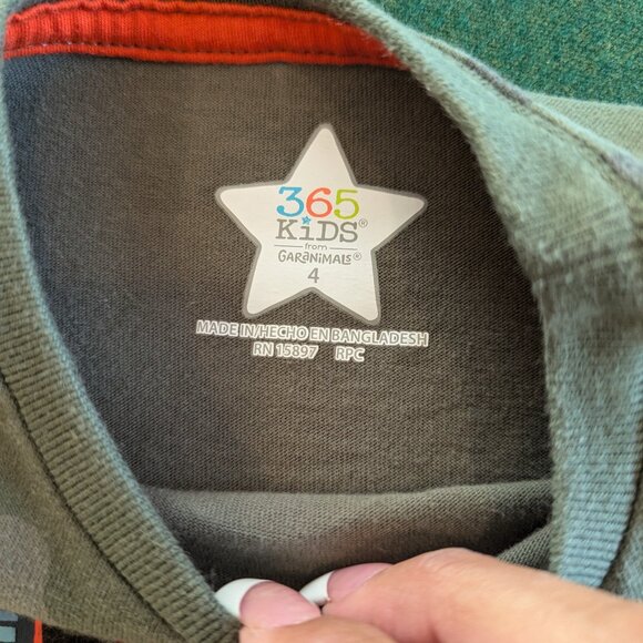 Bundle Boy's Long Sleeve T-shirts 4T 💙 - Picture 14 of 16